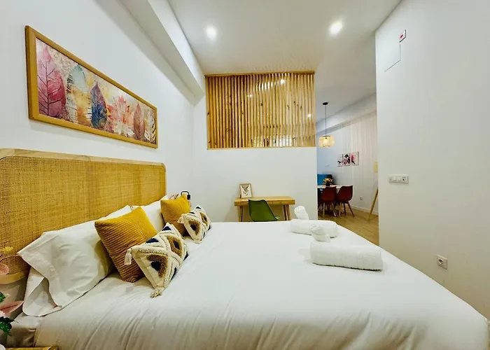 Loft 3 - Space & Conform Close To Center